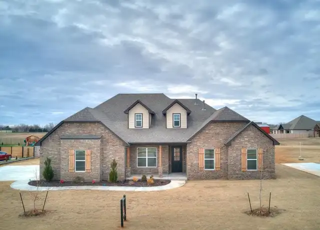 Property at 2817 Bens Cir, Yukon, OK, 73099, 5 beds, 3.5 baths, [object Object]
