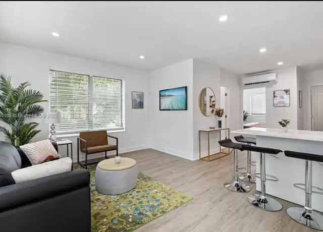 Property at 830 9th St Unit 25, Miami Beach, FL, 33139, 2 beds, 1 bath, [object Object]