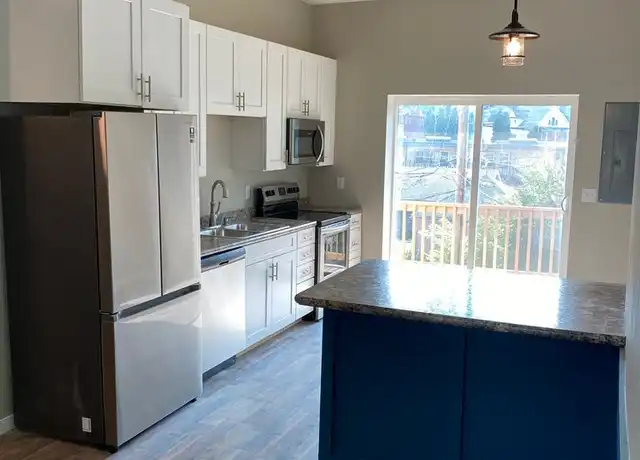Property at 1745 Madison St, Dubuque, IA, 52001, 2 beds, 1.5 baths, [object Object]