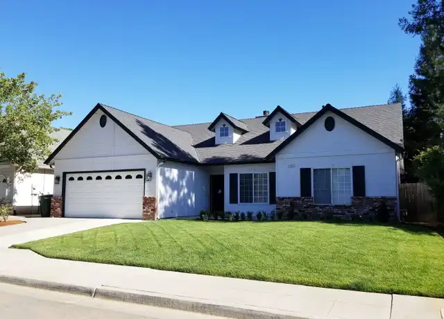 Property at 2153 E Poppy Hills Dr, Fresno, CA, 93730, 3 beds, 2 baths, [object Object]
