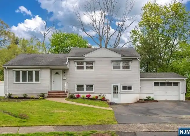 Property at 99 Morningside Rd, Paramus, NJ, 07652, 3 beds, 1.5 baths, [object Object]