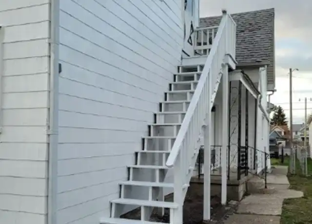 Property at 621 Nevada St, Toledo, OH, 43605, 2 beds, 1 bath, [object Object]