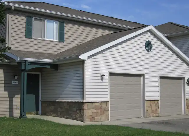 Property at Rosewood Manor Townhomes - 100 Rosewood Mnr, Flint, MI, 48505, 2 beds, 1.5 baths, [object Object]