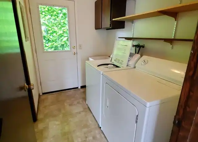Property at 1122 Newmark St Unit 1122, North Bend, OR, 97459, 2 beds, 1.5 baths, [object Object]