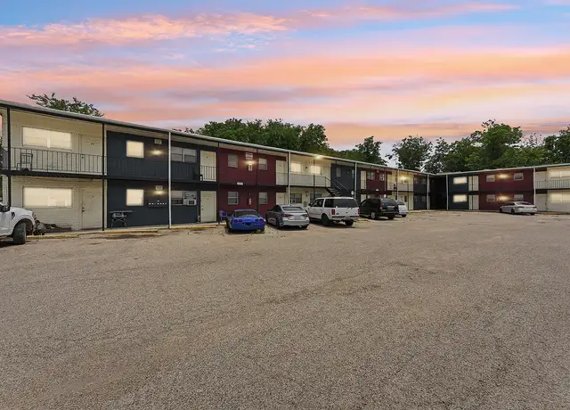 Photo of 308 N 18th St, Killeen, TX 76541