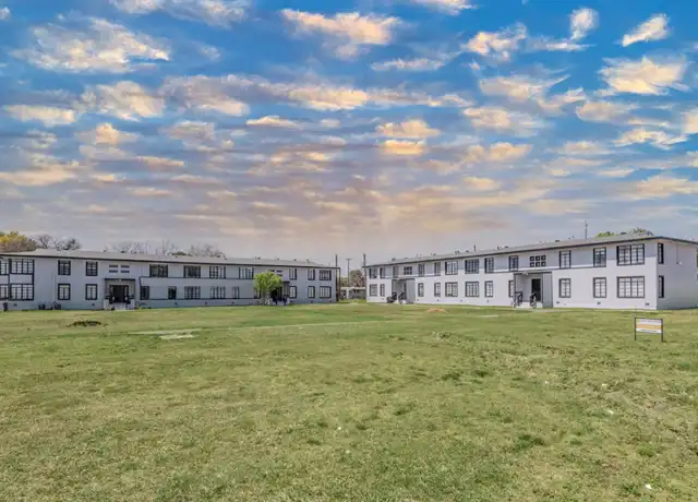Property at UNIVERSITY PARK APARTMENTS - 2331 Cincinnati Ave, San Antonio, TX, 78228, 2-3 beds, 1 bath, [object Object]