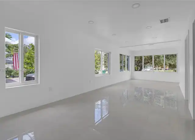 Property at 667 NW 14th St Unit 1, Florida City, FL, 33034, 4 beds, 1 bath, [object Object]