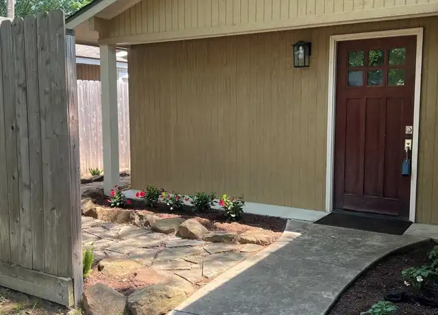 Property at 6 Blue Fox Rd, Spring, TX, 77380, 3 beds, 2 baths, [object Object]