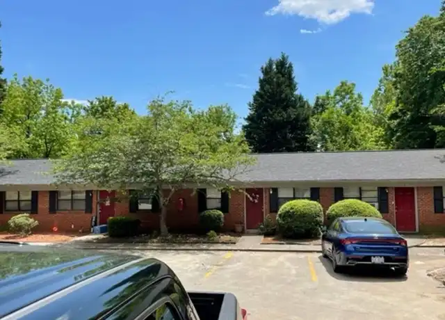 Property at 1000 Rucker St, Greensboro, NC, 27407, 2 beds, 1 bath, [object Object]