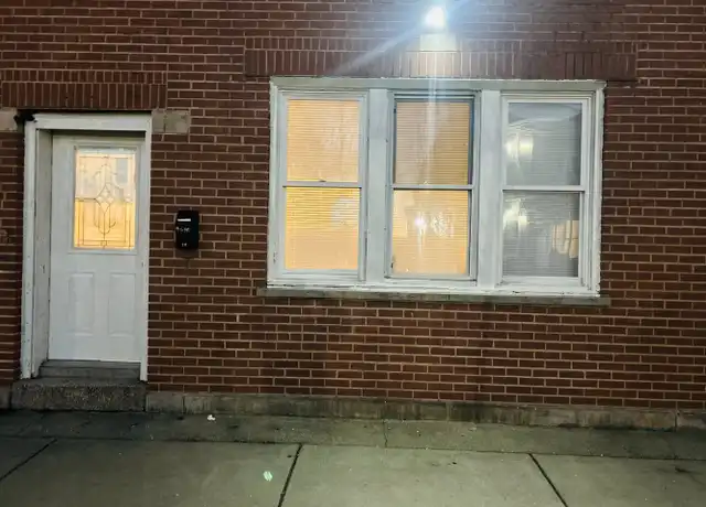 Property at 9515 South Ave N Unit 2, Chicago, IL, 60617, 2 beds, 1 bath, [object Object]