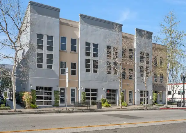 Property at 728 N Santiago St, Santa Ana, CA, 92701, 1 bed, 2.5 baths, [object Object]