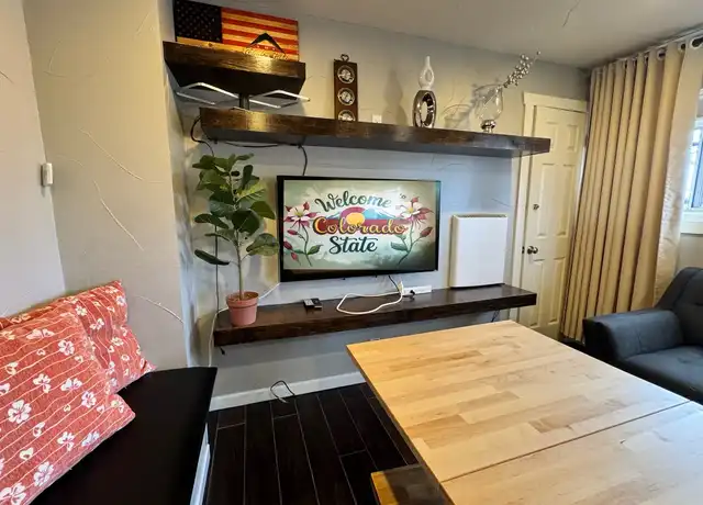 Property at 4305 E Florida Ave Unit B, Denver, CO, 80222, 2 beds, 1 bath, [object Object]