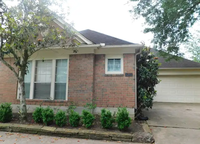 Property at 4211 Creek Hollow Ln, Missouri City, TX, 77459, 3 beds, 2 baths, [object Object]