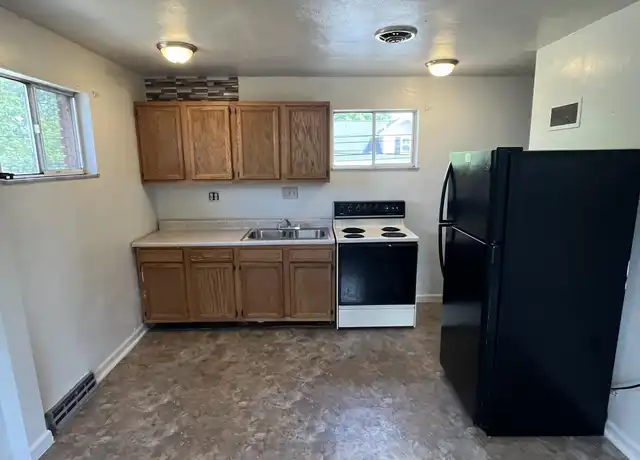 Property at 1120 Main St, Follansbee, WV, 26037, 1 bed, 1 bath, [object Object]