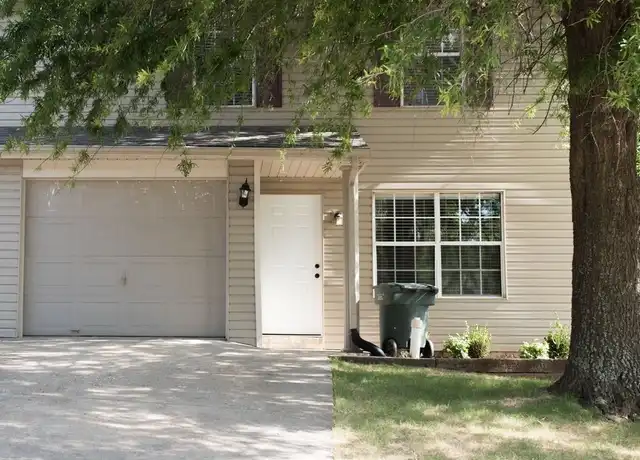 Property at 2228 N Sunflower Cir Unit 2228, Fayetteville, AR, 72703, 2 beds, 1.5 baths, [object Object]