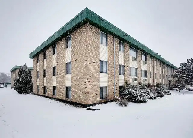 Property at Woodbridge Terrace Apartments - 1533 Woodbridge St, Saint Paul, MN, 55117, 1-2 bed, 1 bath, [object Object]