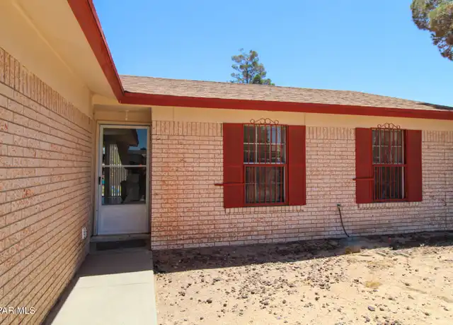Property at 1808 Dean Martin Dr, El Paso, TX, 79936, 3 beds, 2 baths, [object Object]