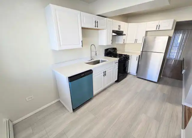 Property at 3061 Bernice Rd Unit 2N, Lansing, IL, 60438, 3 beds, 1 bath, [object Object]