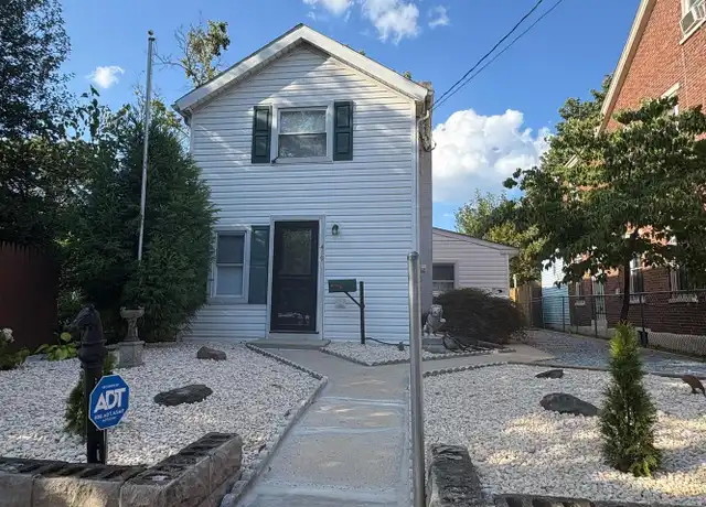 Property at 419 Walnut St, Pottstown, PA, 19464, 3 beds, 1 bath, [object Object]