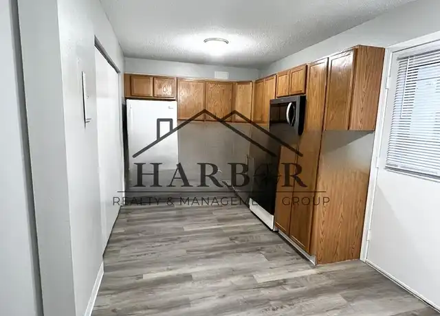 Property at 1221 S Linn St Unit 7C, Boone, IA, 50036, 2 beds, 1 bath, [object Object]