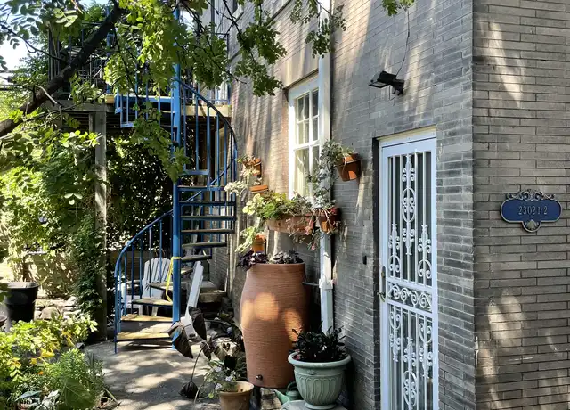 Property at 2302 1/2 Blaisdell Ave Unit 1, Minneapolis, MN, 55404, 2 beds, 1 bath, [object Object]