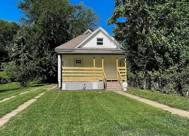 Property at 3622 Highland Ave, Kansas City, MO, 64109, 4 beds, 2 baths, [object Object]