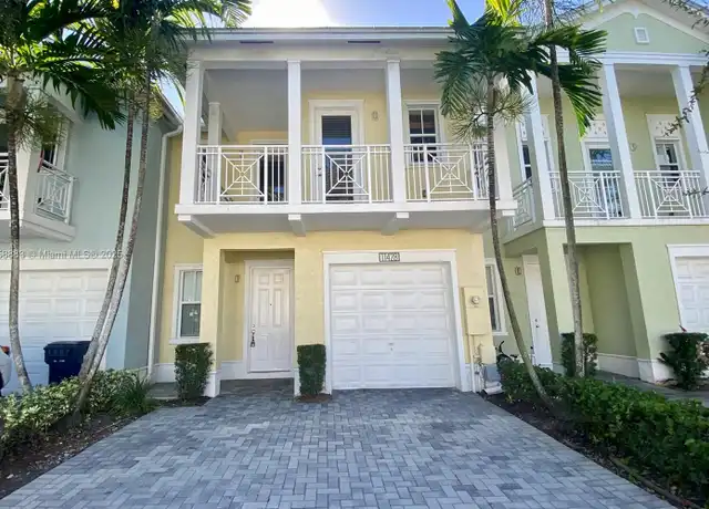 Property at 11428 NW 74th Ter, Doral, FL, 33178, 3 beds, 2.5 baths, [object Object]