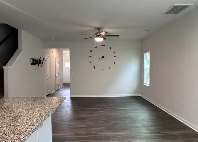 Property at 557 Preakness Run, Spartanburg, SC, 29301, 3 beds, 2.5 baths, [object Object]