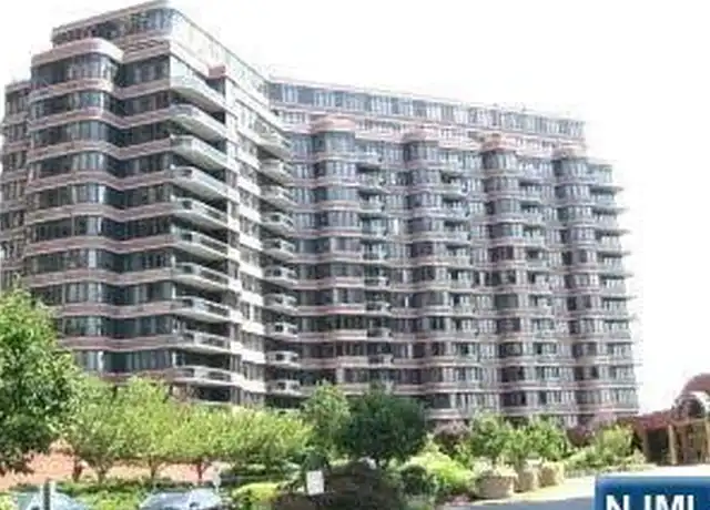 Property at 100 Carlyle Dr Unit 9FS, Cliffside Park, NJ, 07010, 1 bed, 1 bath, [object Object]