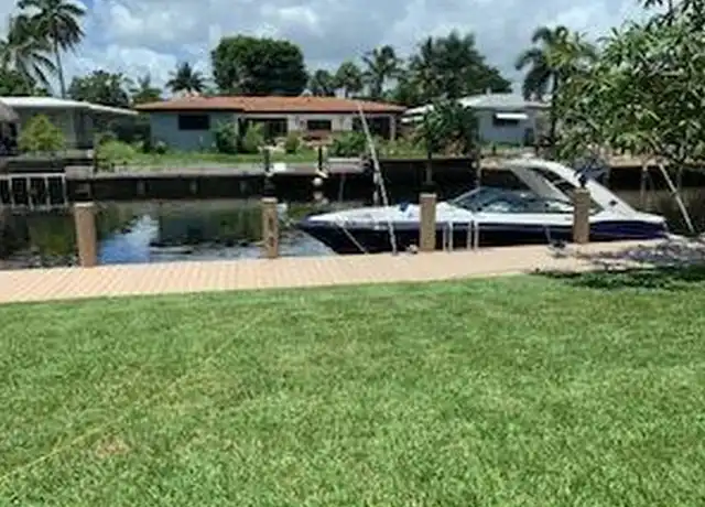 Property at 621 SE 5th Ave, Pompano Beach, FL, 33060, 3 beds, 3 baths, [object Object]