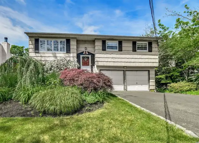 Property at 11 Bertlee Dr, Huntington Station, NY, 11746, 4 beds, 2 baths, [object Object]