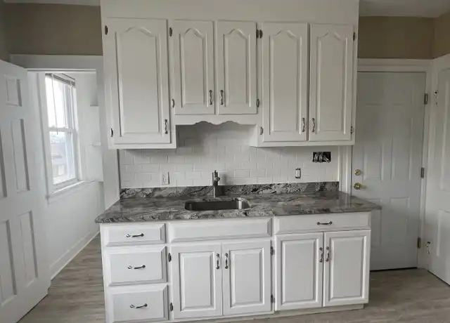 Property at 389 Hawley Ave, Bridgeport, CT, 06606, 2 beds, 1 bath, [object Object]