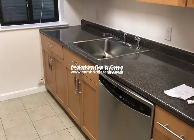 Property at 60 Brattle St Unit 302T, Cambridge, MA, 02138, 2 beds, 1 bath, [object Object]