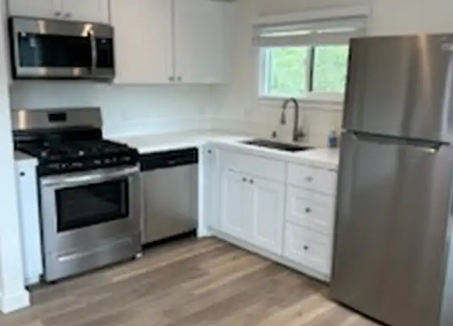 Property at 46 Ocean View Ave Unit C, Santa Barbara, CA, 93103, 2 beds, 1 bath, [object Object]