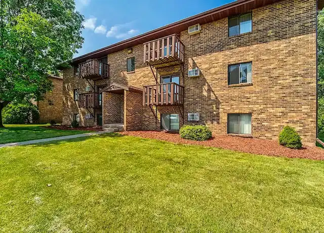 Property at Cedar Creek Apartments - 2230 Brookview Ct, Oshkosh, WI, 54904, 2 beds, 1 bath, [object Object]