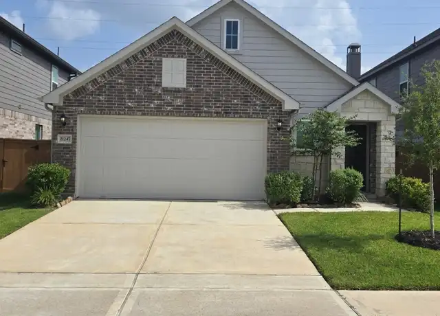Property at 21247 Catalina Palm Dr, Cypress, TX, 77433, 4 beds, 2 baths, [object Object]