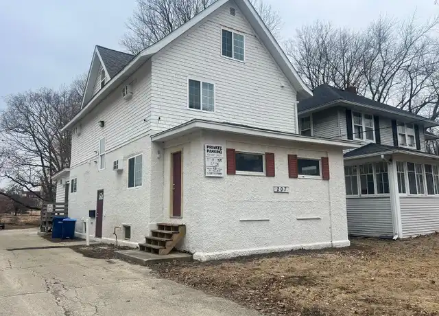 Property at 207 John St Unit 3, DeKalb, IL, 60115, 1 bed, 1 bath, [object Object]