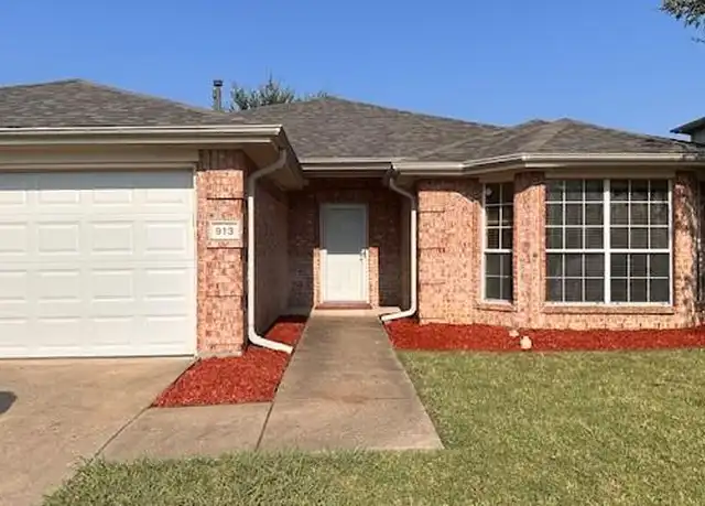 Property at 913 Austin Ln, McKinney, TX, 75071, 3 beds, 2 baths, [object Object]