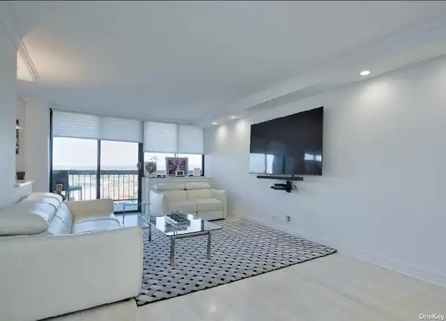 Property at 2 Bay Club Dr, Bayside, NY, 11360, 1 bed, 1 bath, [object Object]