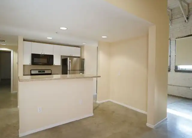 Property at 922 W 23rd St Unit 105, Los Angeles, CA, 90007, 3 beds, 2 baths, [object Object]