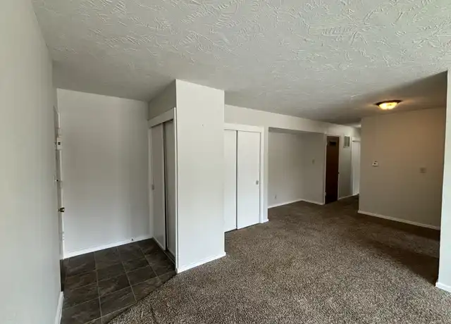 Property at 321 W Highland Dr Unit 302, Williston, ND, 58801, 2 beds, 1 bath, [object Object]