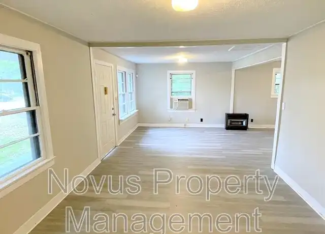 Property at 110 Austin Cir, Carrollton, GA, 30117, 2 beds, 1 bath, [object Object]