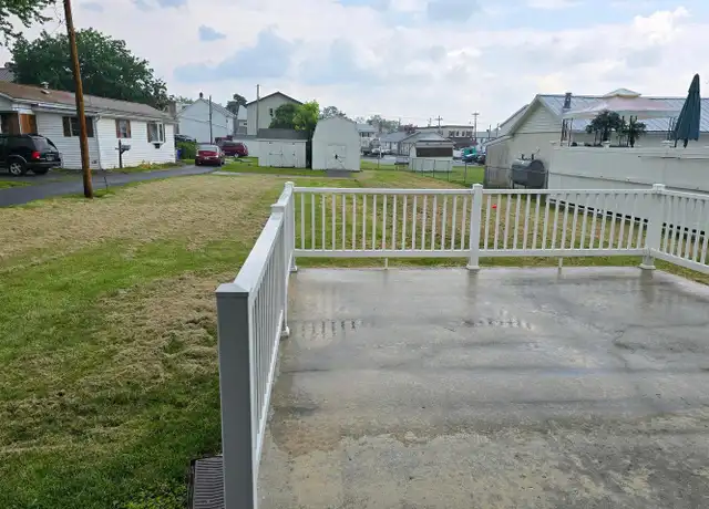 Property at 4 S Altamont Ave, Thurmont, MD, 21788, 3 beds, 2 baths, [object Object]