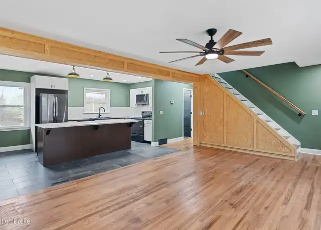 Property at 203 S Elm Grove Ave, Bardstown, KY, 40004, 4 beds, 2 baths, [object Object]