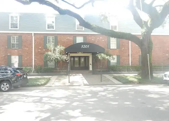 Property at 3201 Saint Charles Ave #121, New Orleans, LA, 70115, 1 bed, 1 bath, [object Object]