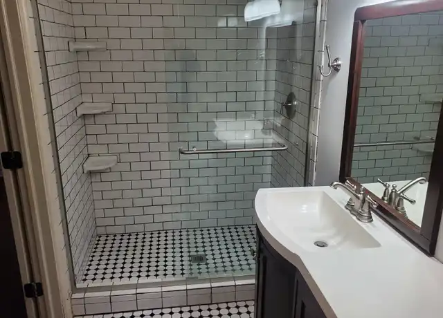 Property at 3302 Rucker Ave, Everett, WA, 98201, 1 bed, 1 bath, [object Object]