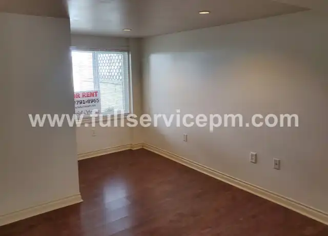 Property at 3302 Rucker Ave, Everett, WA, 98201, 1 bed, 1 bath, [object Object]