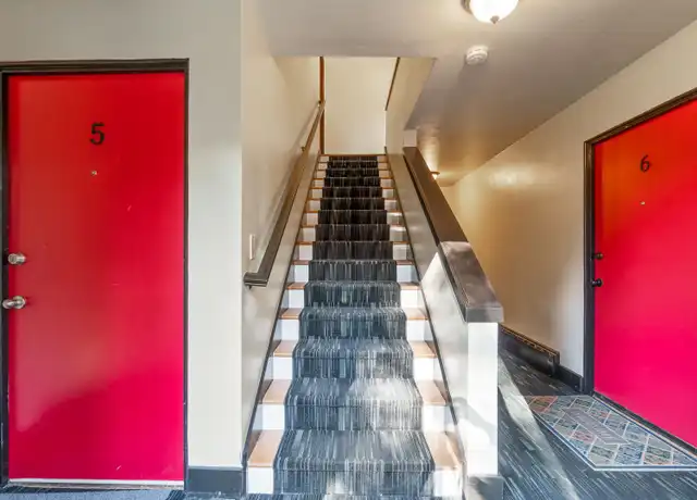 Property at 295 3rd St, Lake Oswego, OR, 97034, 1-2 bed, 1 bath, [object Object]