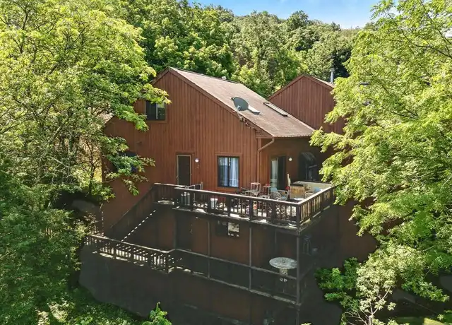 Property at 2 Eagles Nest Dr #2, Vernon, NJ, 07462, 3 beds, 1 bath, [object Object]
