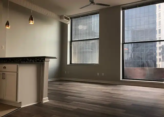 Property at 740 W Superior Ave #409, Cleveland, OH, 44113, 1 bed, 1 bath, [object Object]